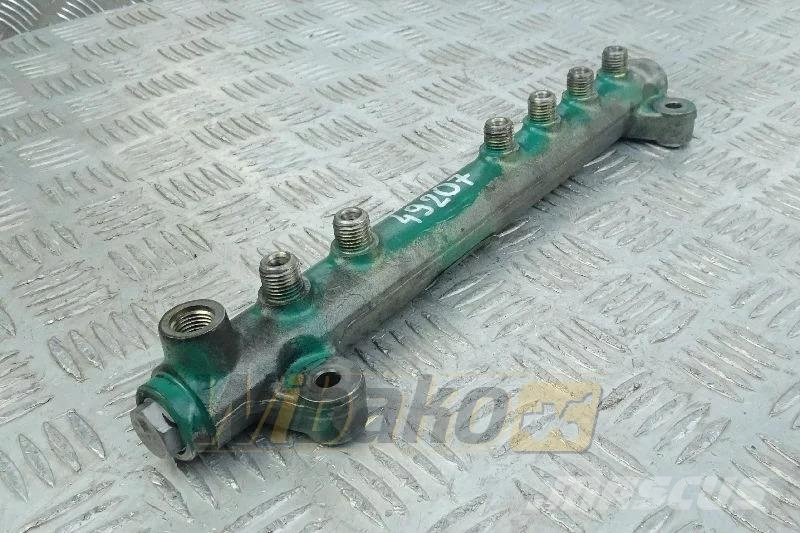 Bosch 0445224030 Common rail / Kraftstoffverteilerrohr / エンジン
