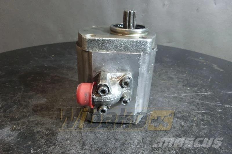 Bosch 517715006 Gear pump / Zahnradpumpe / Pompa zębata Hydraulics