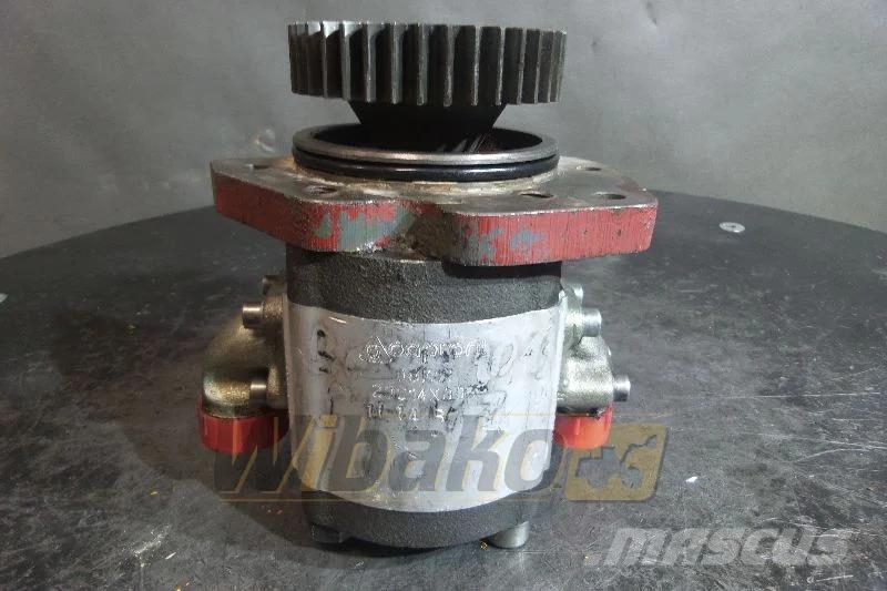 Caproni 20C14X007 Gear pump / Zahnpumpe / Pompa z Hydraulika