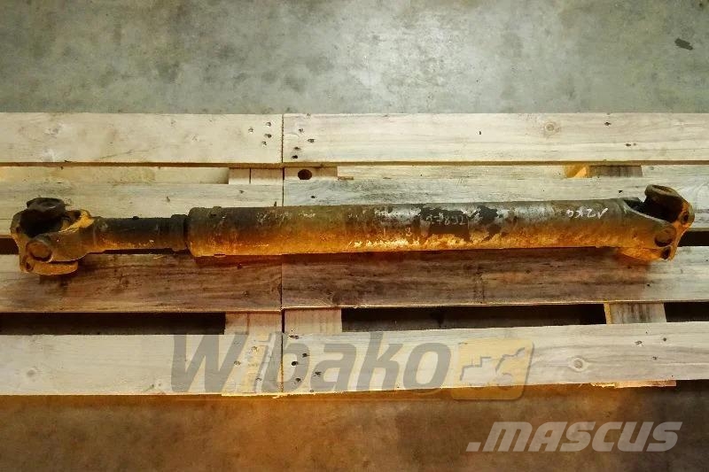 CASE 1088 Cardan drive shaft / Gelenkwelle / Wał pędny Оси