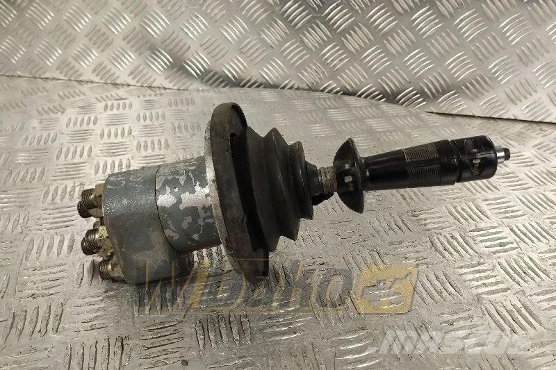 CASE 1088 P4743324M Joystick / Joystick / Dżojstik هيدروليات