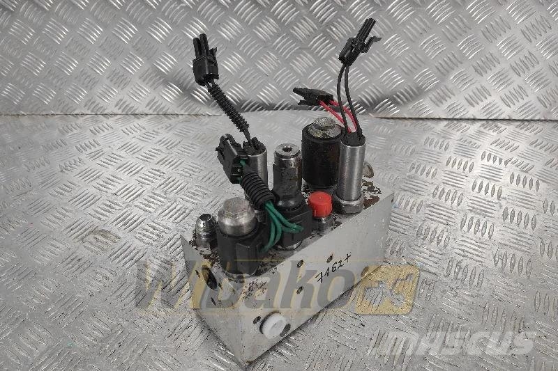 CASE 198998A4 E-3 C-2 Valve set / Ventilsatz / Zestaw z Hydrauliikka