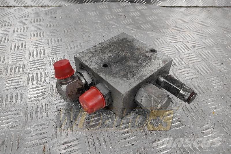 CASE 821C Valves set / Ventile (Komplet) / Zestaw zawo Hydraulika