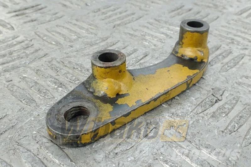 CAT 113-6351 Alternator bracket / Lichtmaschinenhalter Motori