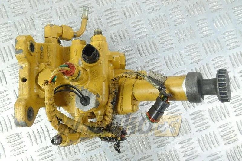 CAT 237-9314 Fuel filter bracket / Podstawa filtra pal 发动机