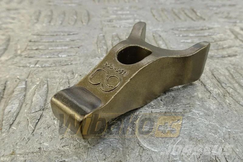 CAT 260-9511 Injector holder / Uchwyt wtryskiwacza Silniki
