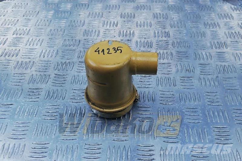 CAT 3408 Crankcase breather / Odma silnika Motorlar