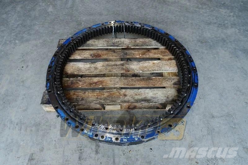 CAT M320 132-6543 Slewing ring / Drehkranz / Wieniec o Transmissão