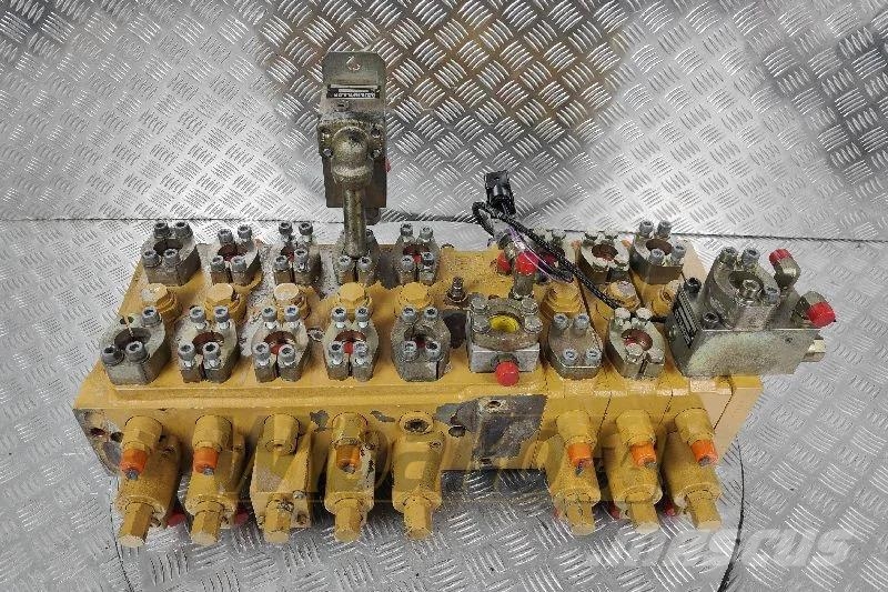 CAT M7-1141-01/5M7-22 171-1971/00959819 Distributor / Hidraulika