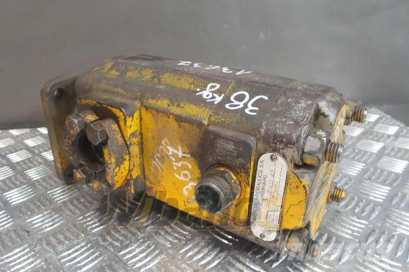 Commercial D51PA0245 Hydraulic pump / Hydraulikpumpe / Pompa Hydraulics