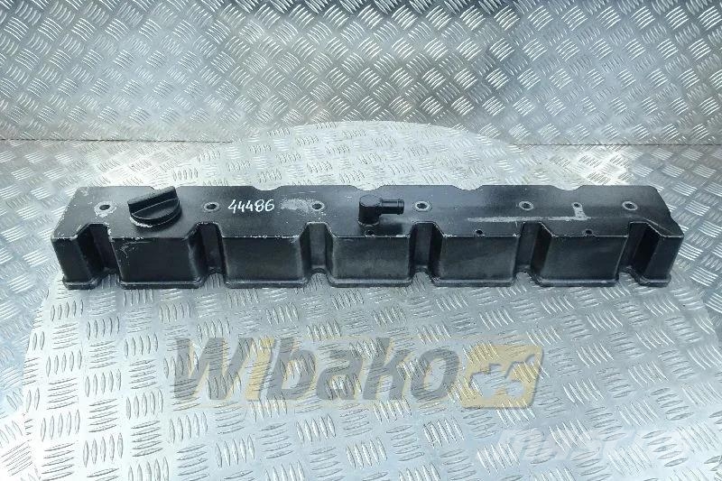Cummins 3930903 Cylinder head cover / Zylinderkopfhaube / Mootorid