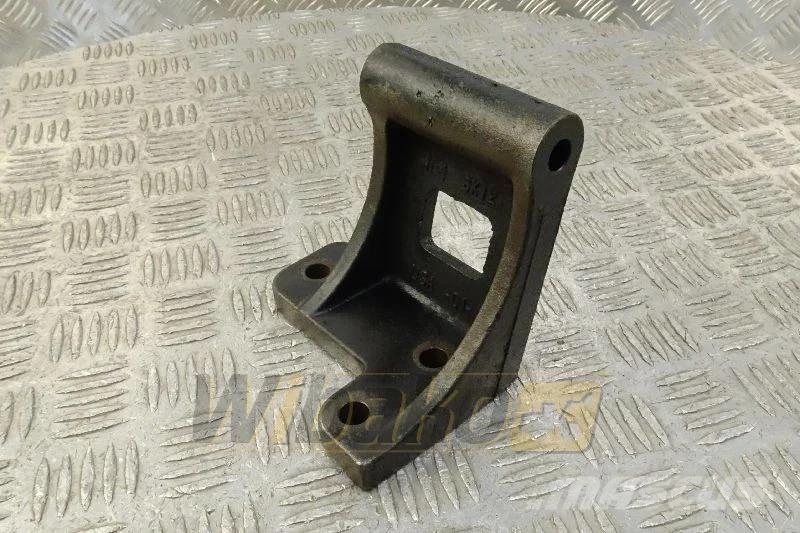 Cummins 3944405 Alternator bracket / Lichtmaschinenhalter  Motoren