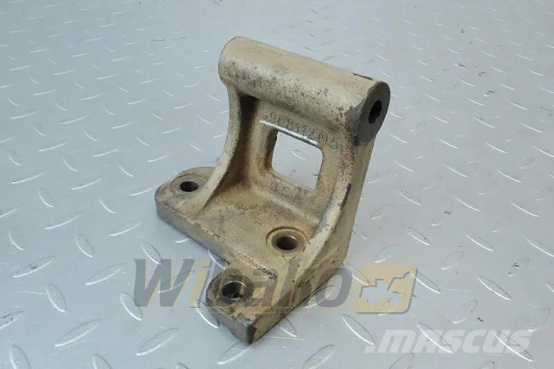 Cummins 3968112 Alternator bracket / Lichtmaschinenhalter  Motores