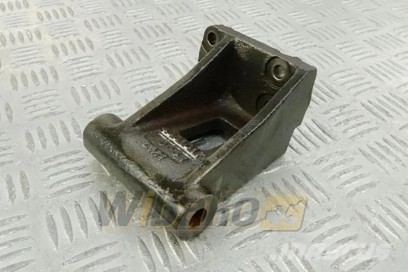 Cummins 4931017 Alternator bracket / Lichtmaschinenhalter Motorlar