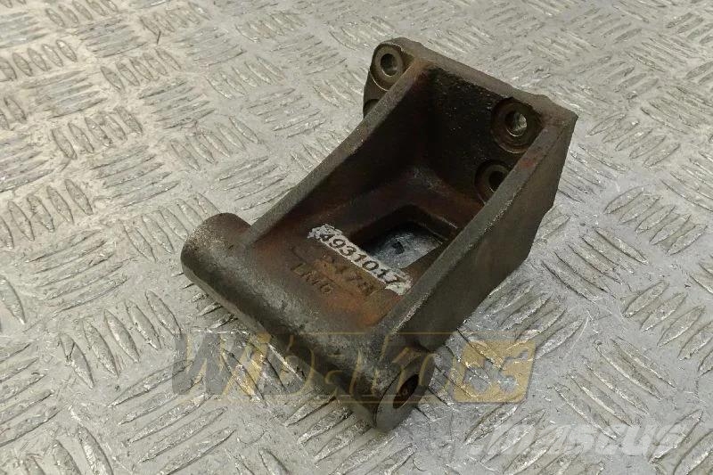 Cummins 4931017 Alternator bracket / Lichtmaschinenhalter Motory