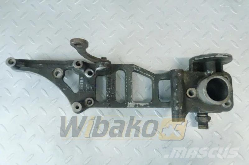 Cummins 4931749 Alternator bracket / Lichtmaschinenhalter  Motoren