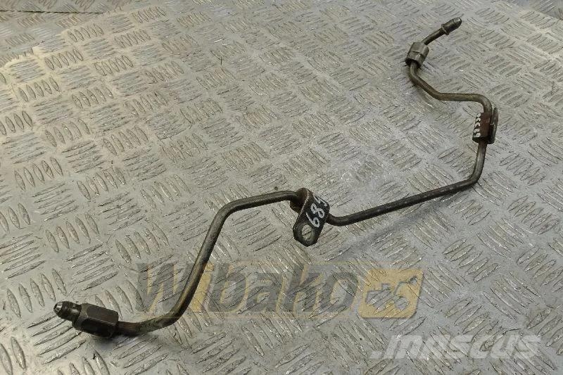Cummins 4939242 Fuel line / Kraftstoffleitung / Przewód pa エンジン
