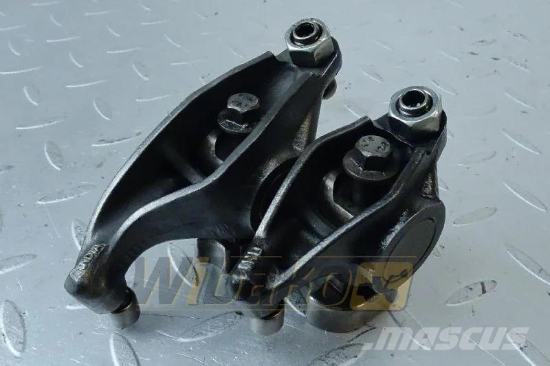 Cummins 4995602 Rocker arm / Kipphebel / Dźwignia zaworowa Moottorit