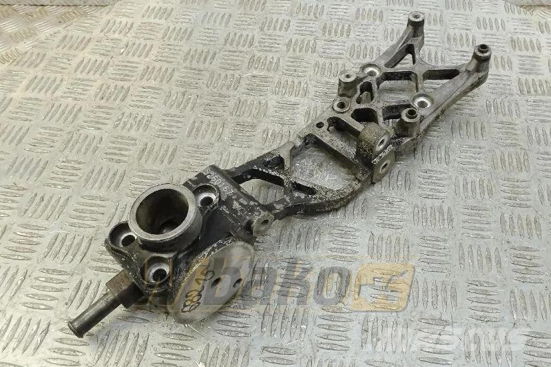 Cummins 5260167 Alternator bracket / Lichtmaschinenhalter Engines