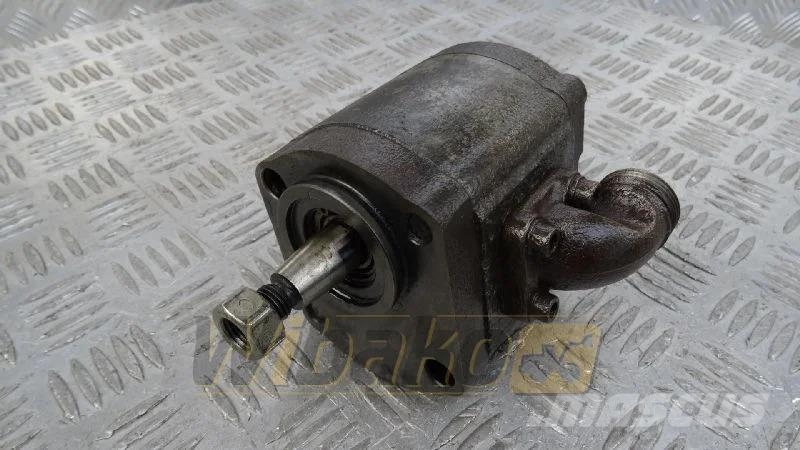 Deutz 01175656 Gear pump / Zahnradpumpe / Pompa zębata Гідравліка