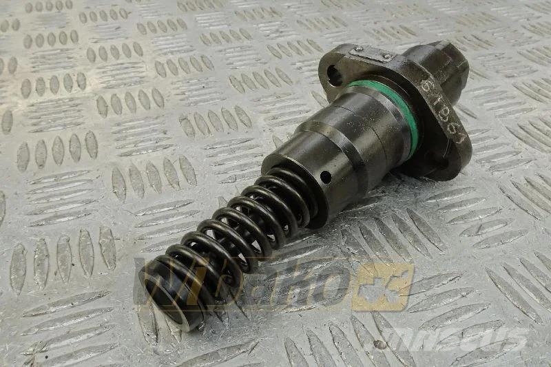 Deutz 02113695 Injection pump / Einspritzpumpe / Pompka Motorer