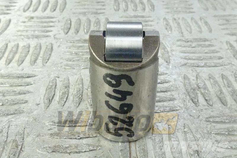Deutz 02126891 Roller tappet / Rollenstößel / Popychacz  Motorer