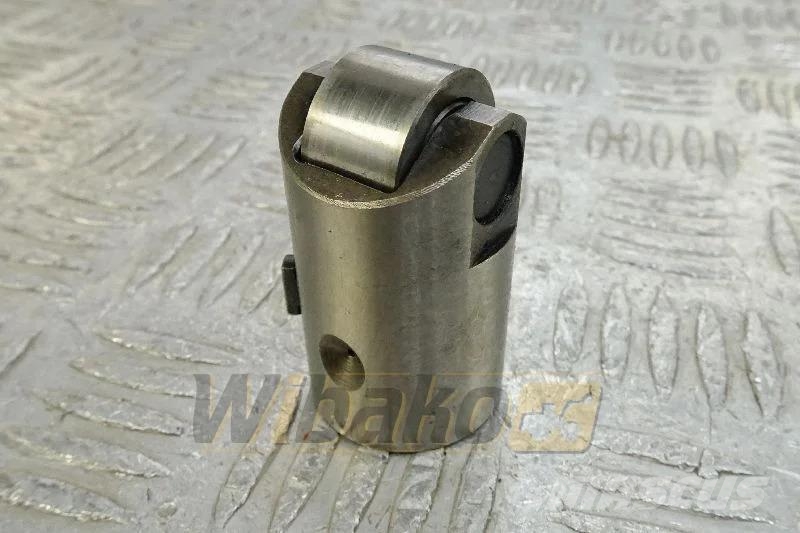 Deutz 02126891 Roller tappet / Rollenstößel / Popychacz  Motorer