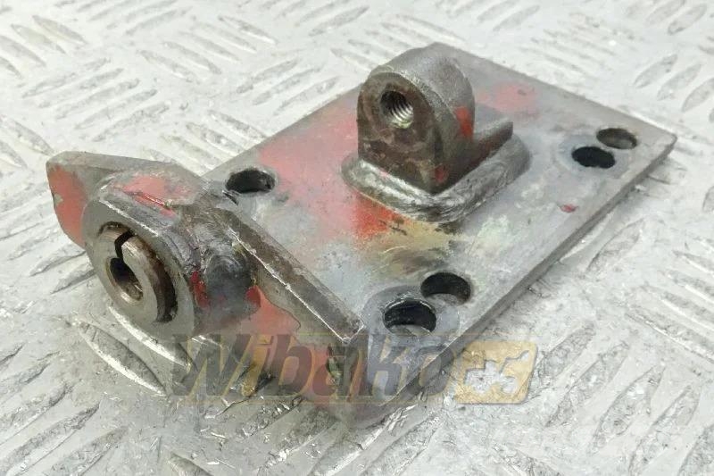 Deutz 02422929 Alternator bracket / Lichtmaschinenhalter Motorer