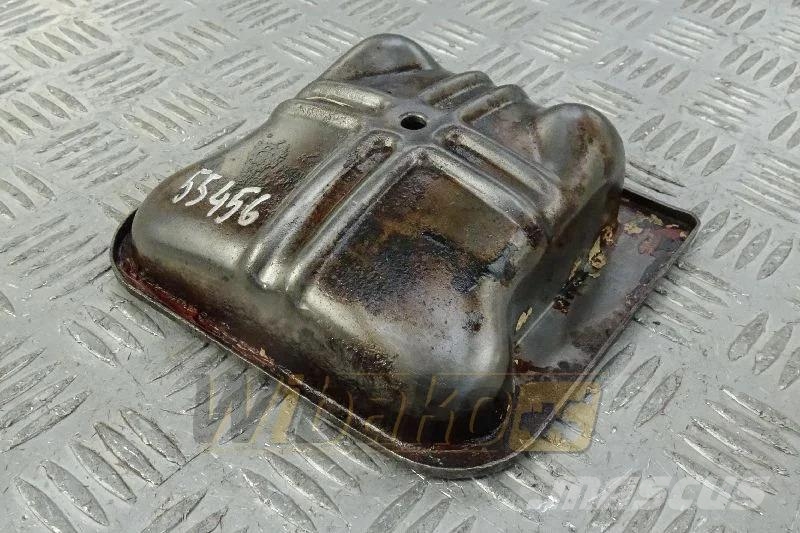 Deutz 04146263 Cylinder head cover / Zylinderkopfhaube / Motorer