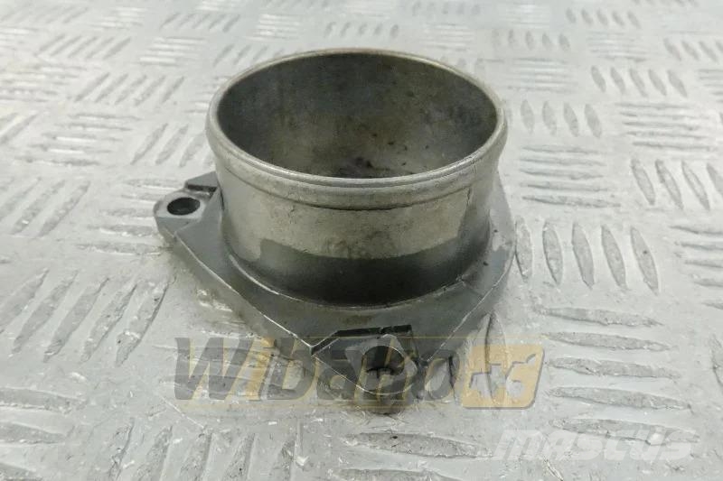 Deutz 04174954 Intake manifold connector / Ansaugkrümmer Motorer