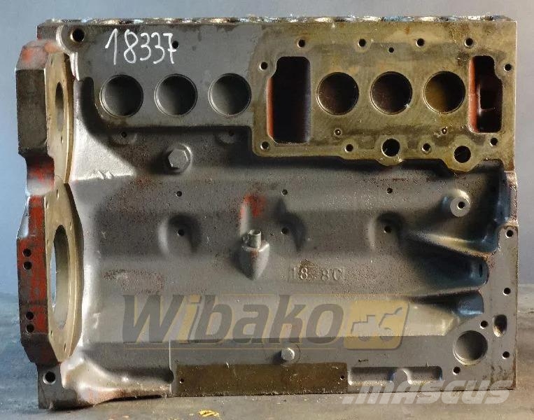 Deutz 04206646 Crankcase / Motorblock / Blok silnika Motorji
