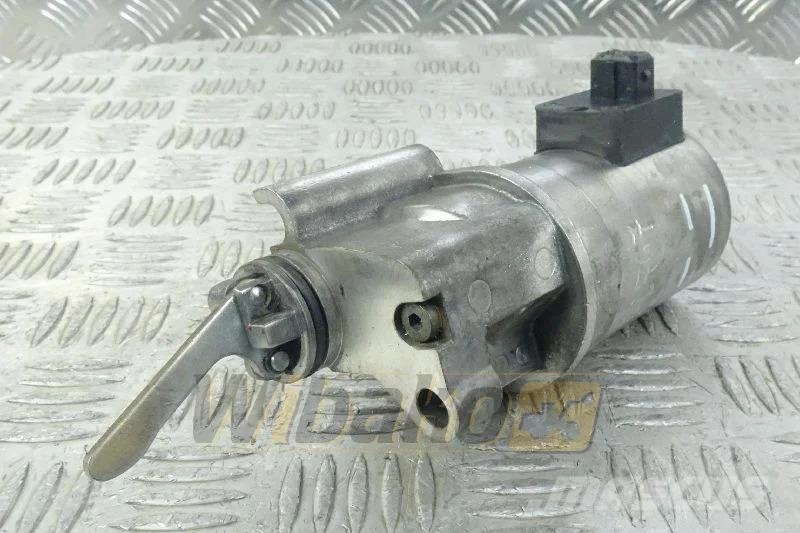 Deutz 04206913 Shutdown solenoid / Abstellmagnet / Cewka Двигатели