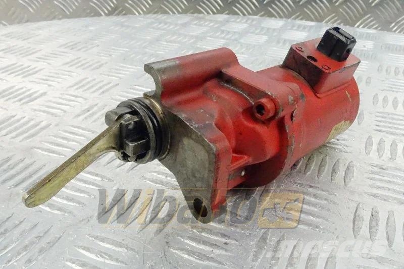 Deutz 04206914 Shutdown solenoid / Abstellmagnet / Cewka Motorer