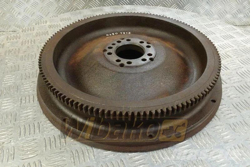Deutz 04207909 Flywheel / Schwungrad / Koło zamachowe Motori za građevinarstvo