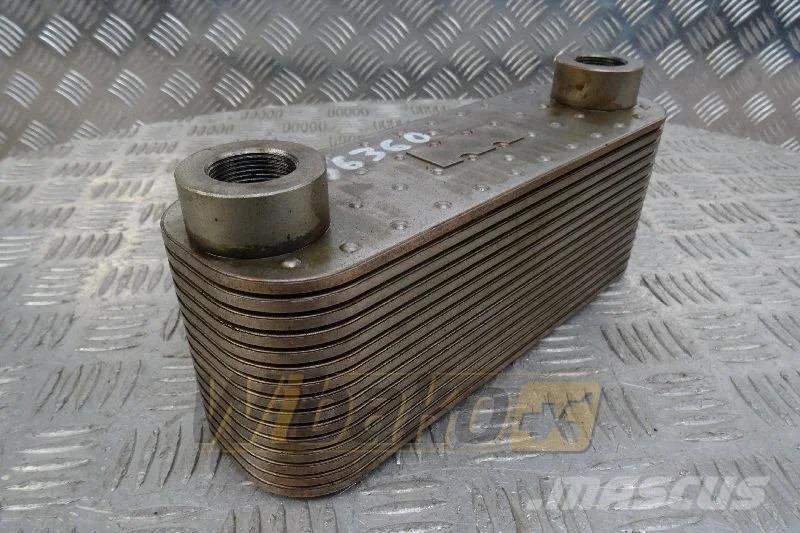 Deutz 04209932 Oil cooler / Ölkühler / Chłodniczka oleju Motorer