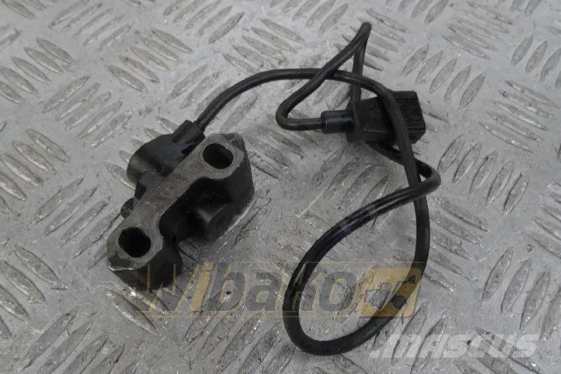 Deutz 04210924 Speed sensor / Drehzahlsensor / Czujnik o Motorer