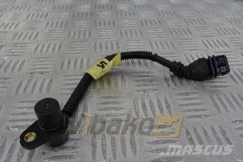 Deutz 04210924 Speed sensor / Drehzahlsensor / Czujnik o Motorlar