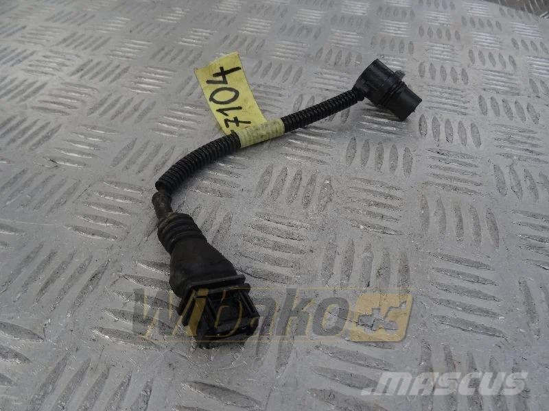 Deutz 04210924 Speed sensor / Drehzahlsensor / Czujnik o Motorer