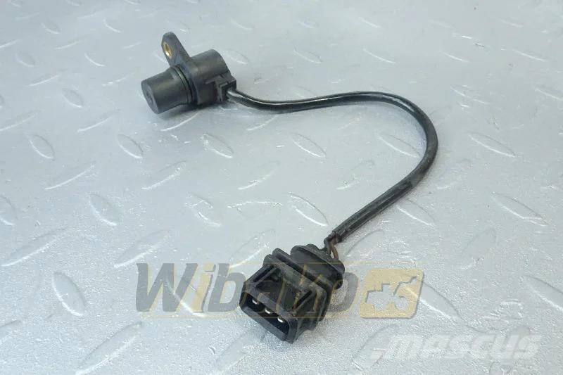 Deutz 04210924 Speed sensor / Drehzahlsensor / Czujnik o Motoren