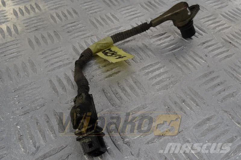 Deutz 04214103EC Speed sensor / Drehzahlsensor / Czujnik Motores