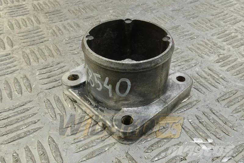 Deutz 04252881 Intake manifold connector / Ansaugkrümmer Motori