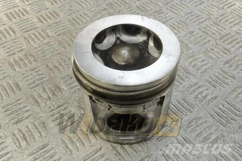 Deutz 04253313 Engine piston / Motorkolben / Tłok silnik Двигатели