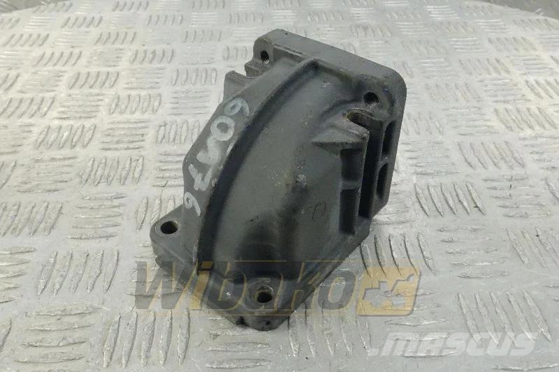 Deutz 04258697RY Intake mainfold elbow / Ansaugkrümmer-W エンジン