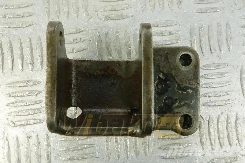 Deutz 04258840 Alternator bracket / Lichtmaschinenhalter Motores