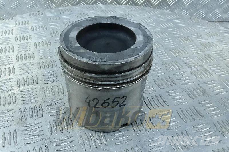 Deutz 04264354 Engine piston / Kolben des Motors / Tłok エンジン