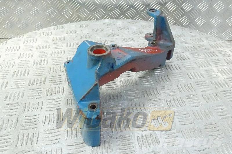 Deutz 04272747 Alternator bracket / Lichtmaschinenhalter Motorer