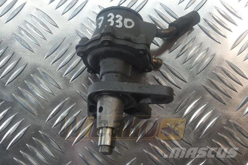 Deutz 04272819 Fuel Feed Pump / Kraftstoff-Förderpumpe / Engines