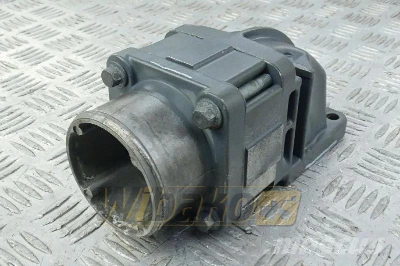 Deutz 04283582 Intake manifold elbow / Ansaugkrümmer-Win Motorer