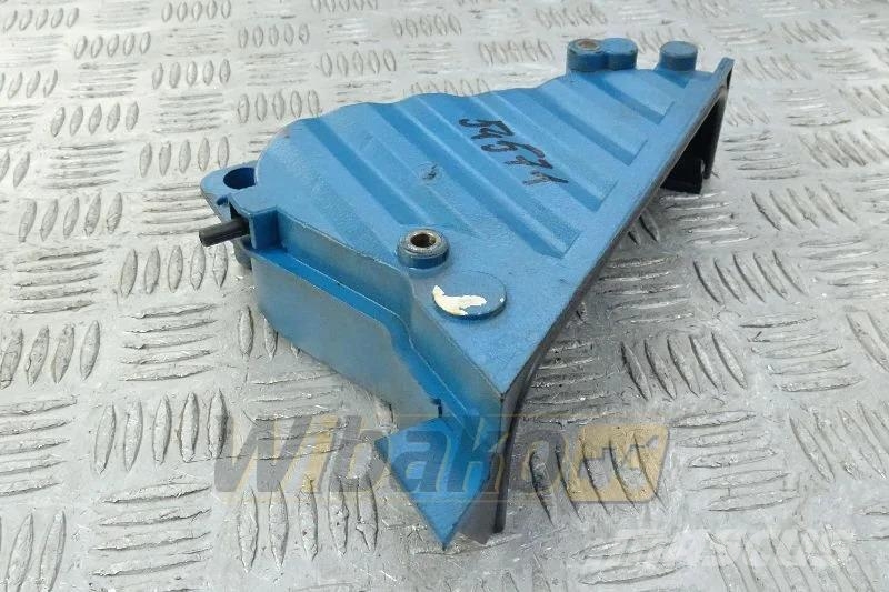 Deutz 04286701 Timing gear housing / Steuergehäuse / Obu Motorer