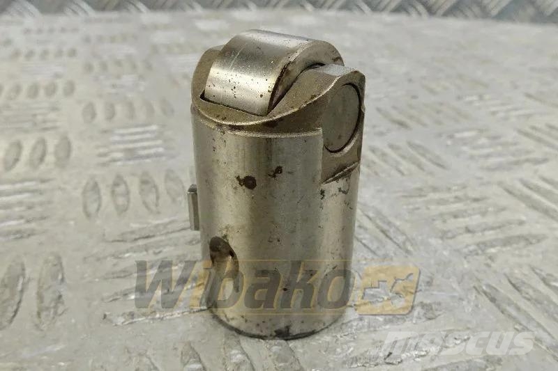 Deutz 04290358 Roller tappet / Rollenstößel / Popychacz Motorji